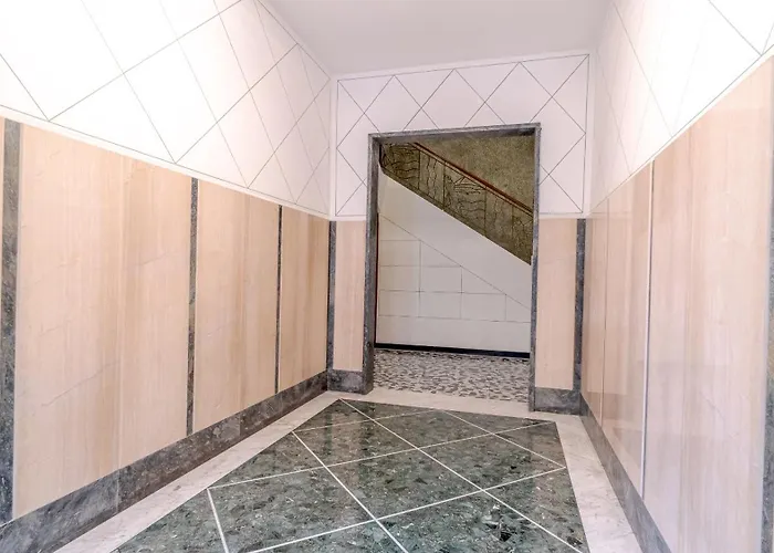 Italianway - Aurelia Levante 103 B * راباللو